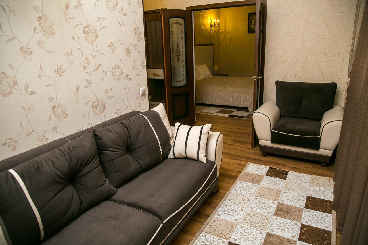 Complex Bella Vista Hotel Kyzylorda Bagian luar foto