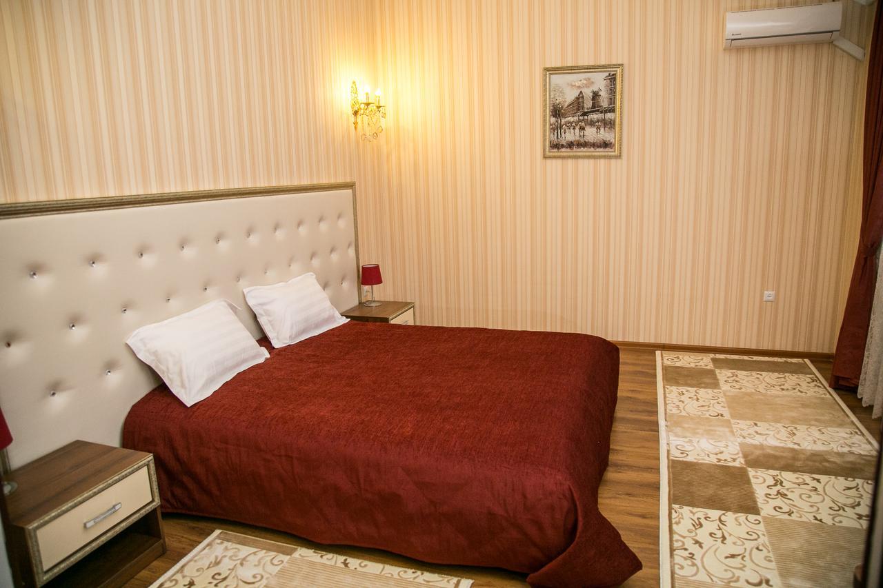 Complex Bella Vista Hotel Kyzylorda Bagian luar foto