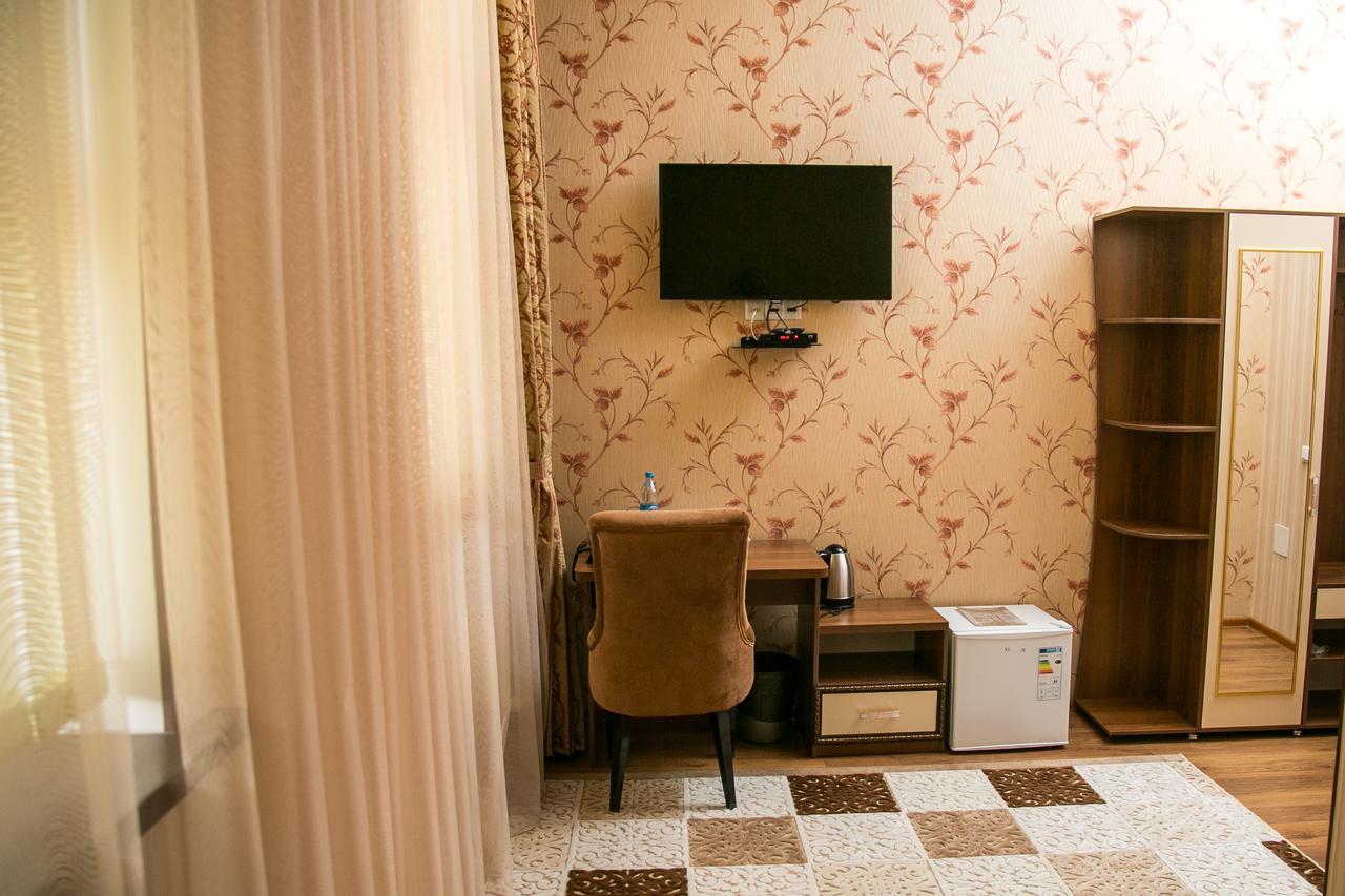 Complex Bella Vista Hotel Kyzylorda Bagian luar foto