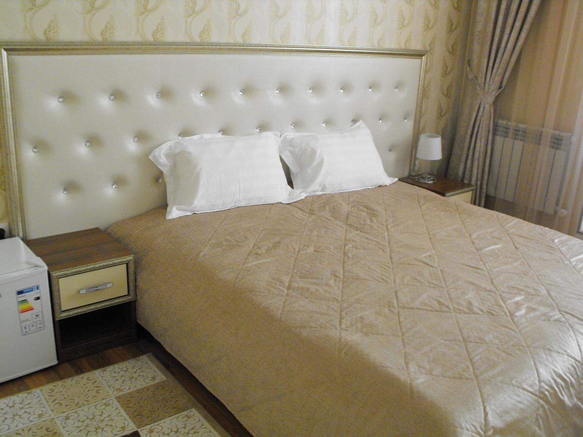 Complex Bella Vista Hotel Kyzylorda Bagian luar foto